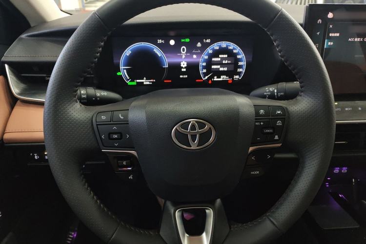 Used Toyota Camry 2026 Model Dual-Engine 2.0HG Prestige Edition
