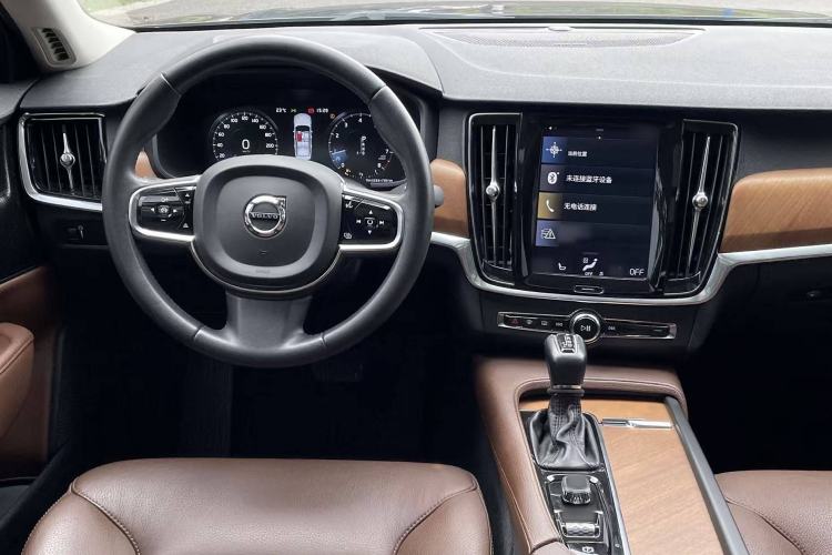 Used Volvo S90 2019 T5 Zhiyuan Edition
