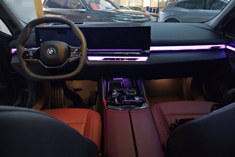 Used BMW i5 2024 eDrive 35L Prestige Luxury Package
