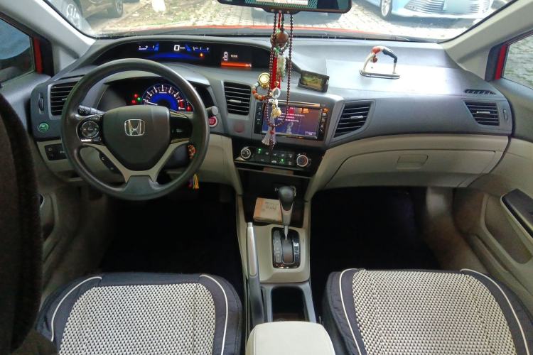Used Honda Civic 2014 1.8L automatic comfort version
