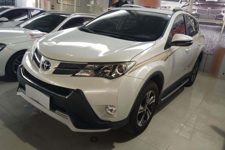 Used Toyota RAV4 2015 2.0L CVT Two-Wheel Drive Fashion Edition