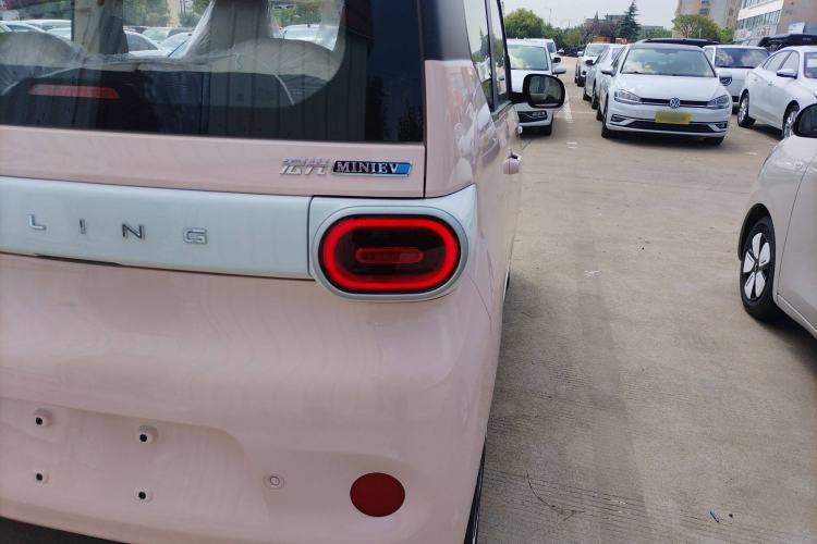 Used Wuling Hongguang MINIEV 2024 3rd Generation 215km Youth Edition