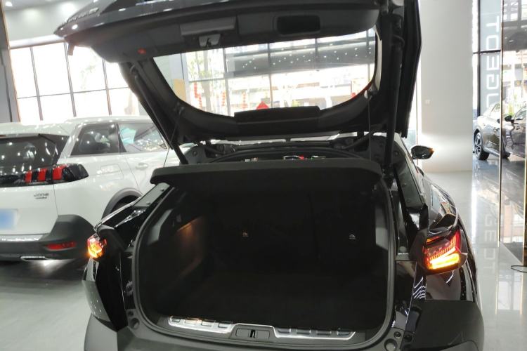 Used Peugeot 408X 2023 Boundary-Free Edition Trunk