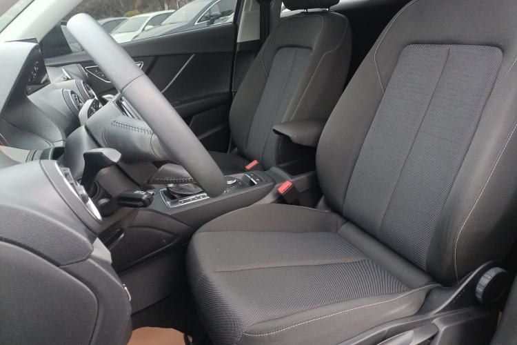 Used Audi Q2L 2021 35 TFSI Progressive Dynamic Edition
