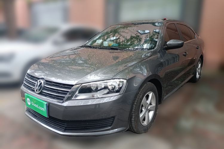 Used Volkswagen Lavida 2013 Revised Classic 1.6L Manual Fashion Edition