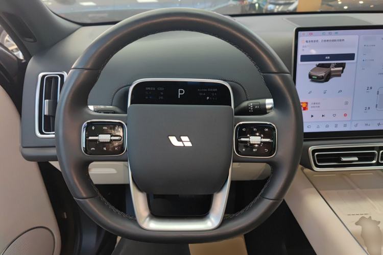 Used Li Auto L8 2024 Pro Model
