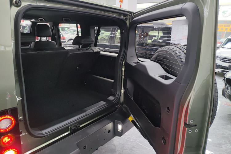 Used 212 T01 2024 2.0T Mechanic
