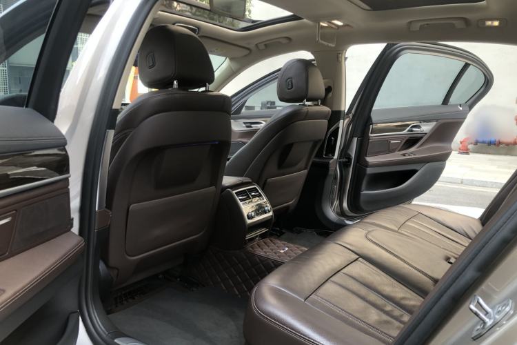 Used BMW 7 Series 2018 730Li Leading Model Excellence Package
