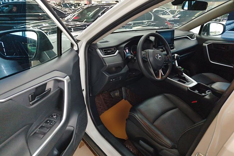 Used Toyota RAV4 2021 2.0L CVT Two-Wheel Drive Urban Edition
