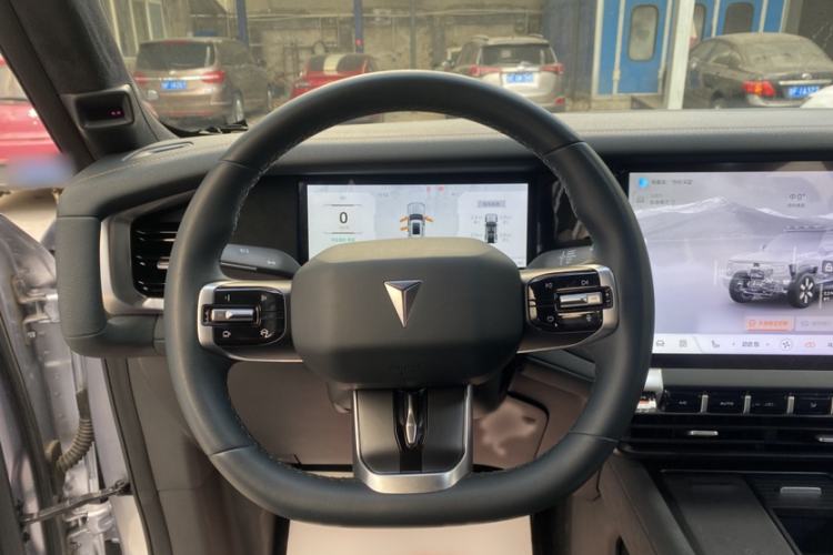 Used Deepal G318 2024 Four-Wheel-Drive Air Suspension Model