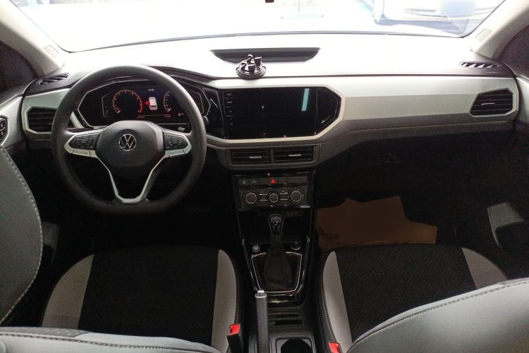 Used Volkswagen Tacqua 2021 1.5L Automatic Yue Zhi Lian Edition Center Console