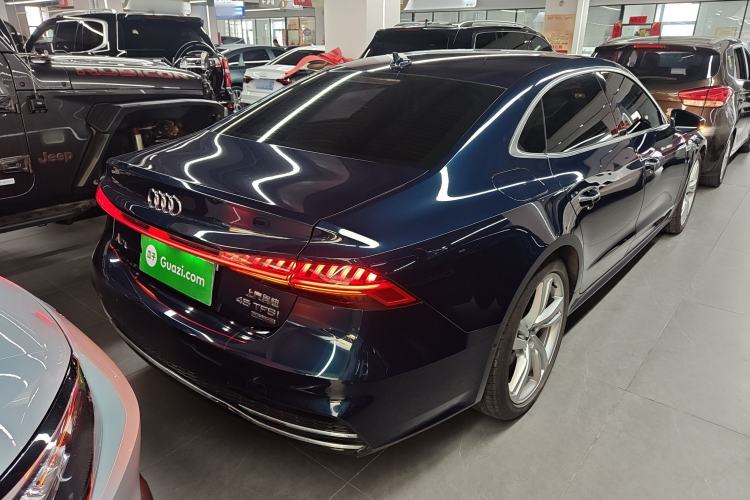 Used Audi A7L 2024 45TFSI quattro S-line Visionary Edition Flow Crystal Package Rear Right 45 Deg