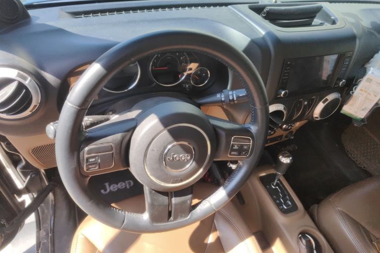 Used Jeep Wrangler 2013 3.6L Sahara two-door model