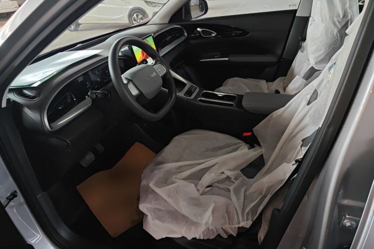 Used Geely Galaxy Geome 2025 410 km Free Version
