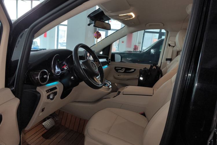 Used Mercedes-Benz V-Class 2018 V 260 L Prestige Extended Version China VI