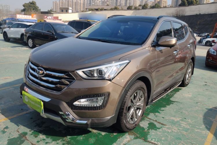 Used Hyundai Santa Fe 2013 2.4L Automatic Two-Wheel Drive Smart Version