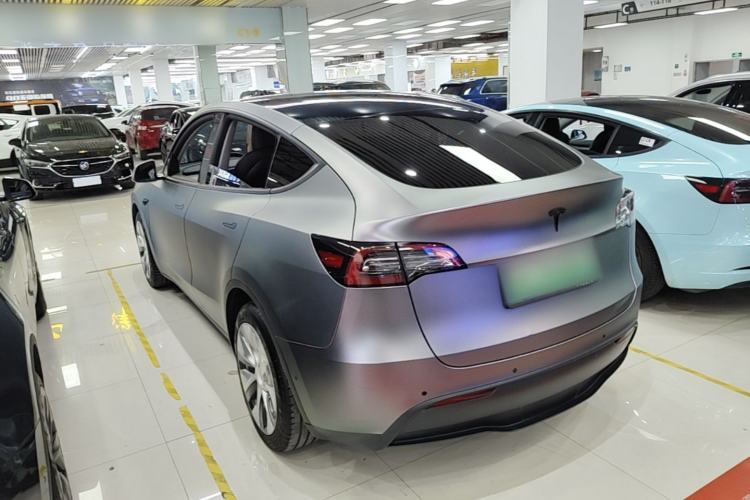 Used Tesla Model Y 2021 Long-Range All-Wheel-Drive Version 3D7

