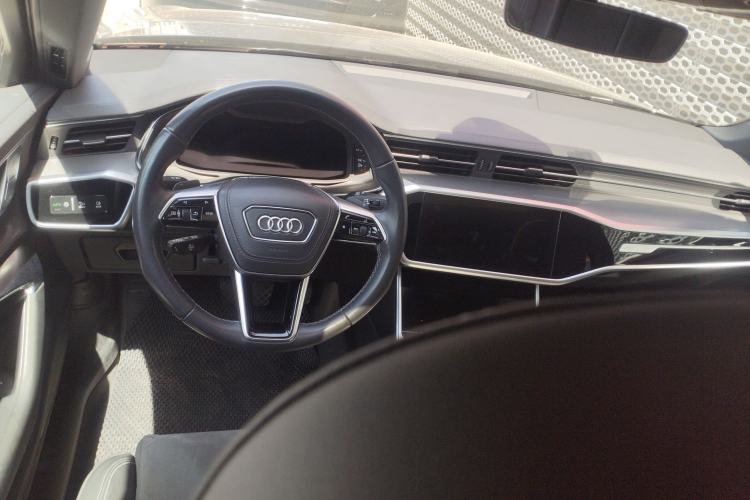 Used Audi A6L 2024 40 TFSI Luxury Dynamic Edition Steering Wheel
