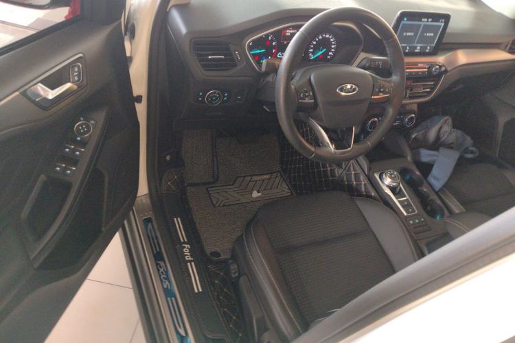 Used Ford Focus 2019 Sedan EcoBoost 180 Automatic Trend Edition