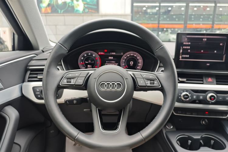 Used Audi A4L 2024 40 TFSI Fashion Dynamic Model
