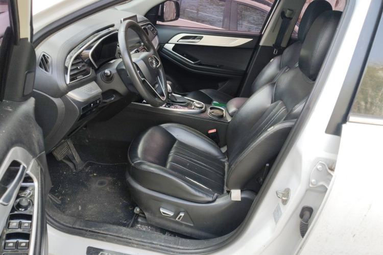 Used Soueast DX7 2019 1.5T Automatic Smart Connect Flagship Edition China VI Standard
