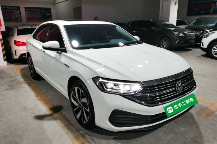 Used Volkswagen Sagitar 2025 Revised Version Three 300TSI DSG Excellence Edition
