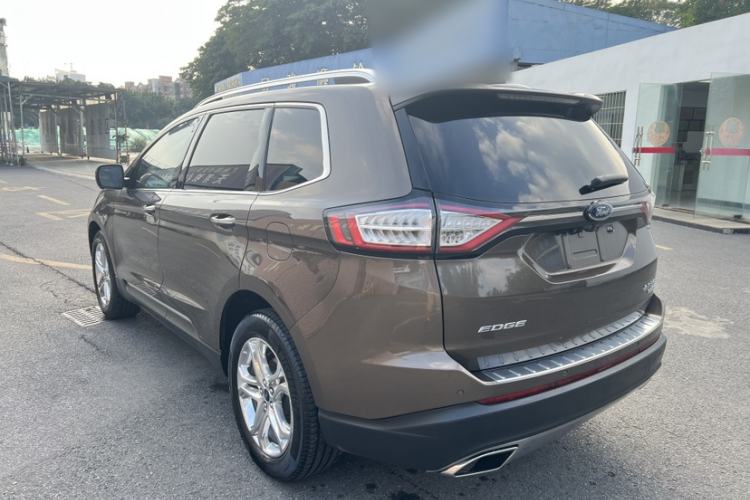 Used Ford Edge 2015 2.0T GTDi Two-Wheel-Drive High-Line Version