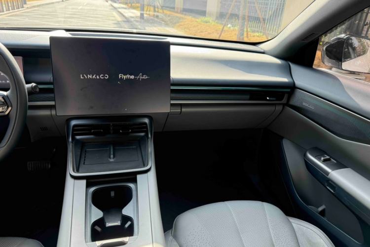 Used Lynk & Co 07 2024 EM-P 126 Long-Range Ultra