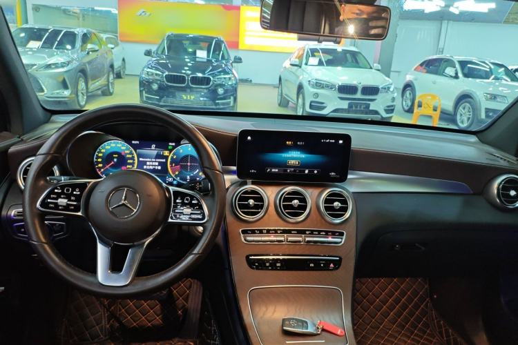 Used Mercedes-Benz GLC 2020 GLC 300 L 4MATIC Dynamic Edition
