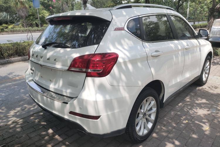 Used Haval H2 2017 Red-Label 1.5T Manual Two-Wheel Drive Luxury Model