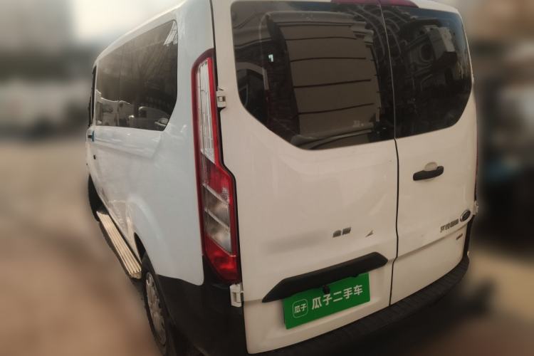 Used Ford Transit 2019 2.0T Diesel Multi-Purpose Commercial Vehicle Short Wheelbase Low Roof 6-Seater China VI Standard