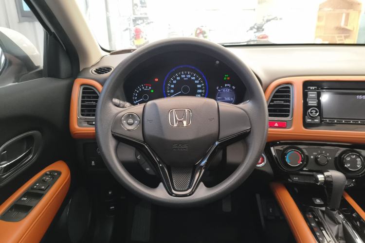 Used Honda Vezel 2017 1.8L CVT Front-Wheel Drive Pioneer Edition