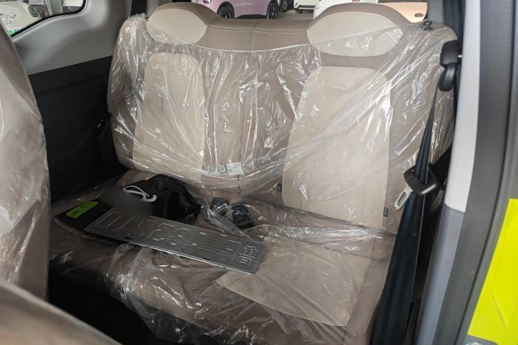 Used Chery QQ Ice Cream 2025 205km Qi Energy Version Left Rear Seat