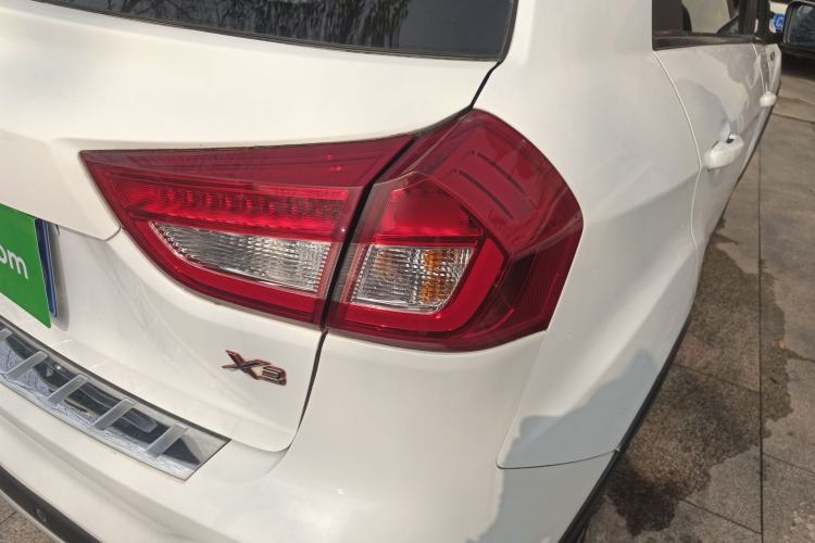 Used Geely Auto Vision X3 2017 1.5L Automatic Elite Model
