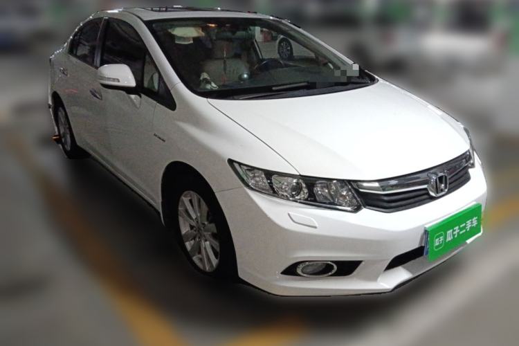 Used Honda Civic 2013 10th Anniversary 1.8L Automatic Luxury Edition Front Right 45 Deg