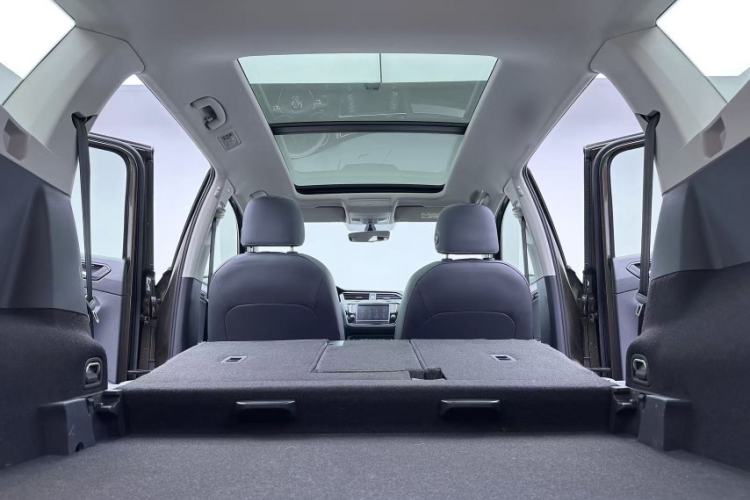 Used Volkswagen Tiguan L 2017 330TSI Automatic Two-Wheel Drive Luxury Edition