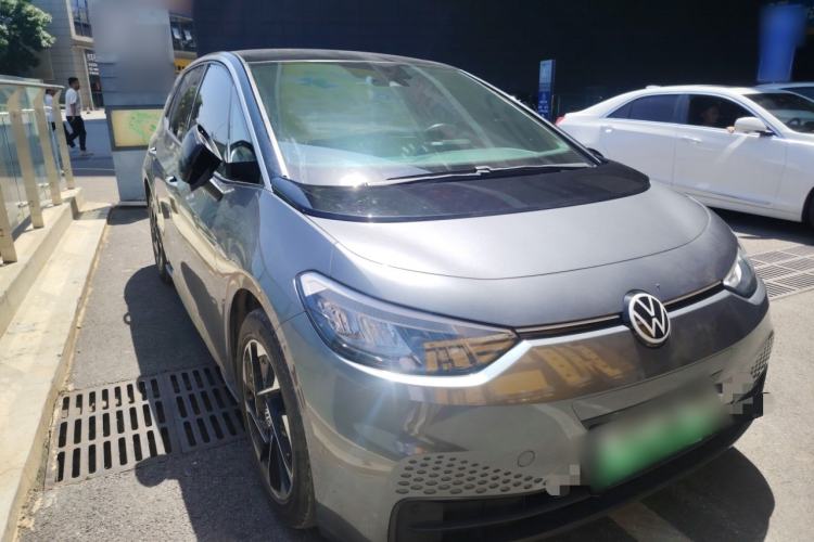 Used Volkswagen ID.3 2023 Pure Smart Edition Front Right 45 Deg