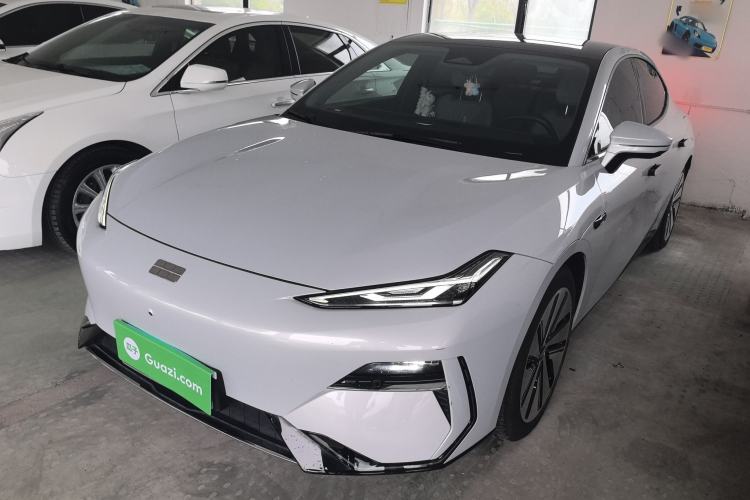 Used Geely Galaxy E8 2024 665 km Range Rear-Drive Starship Long-Range Version