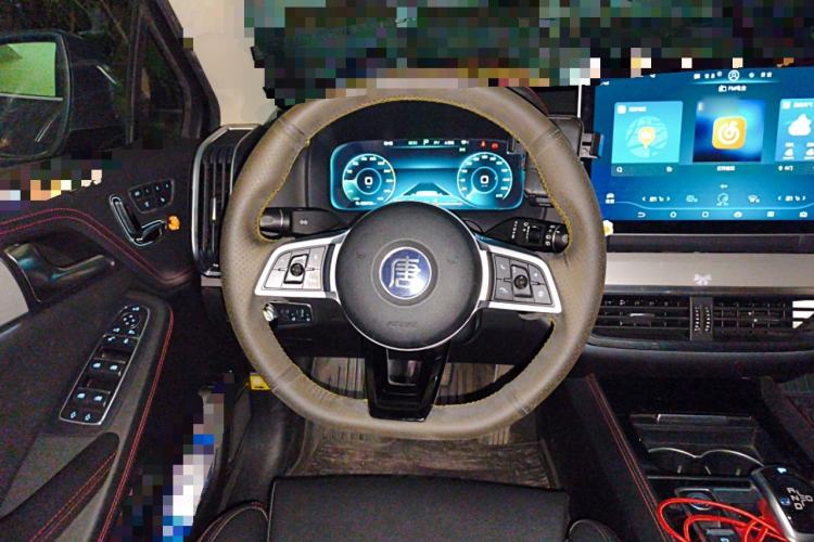 Used BYD Tang New Energy 2018 DM 2.0T All-Wheel Drive Smart Connect Elite 7-Seater China V Emission Standard