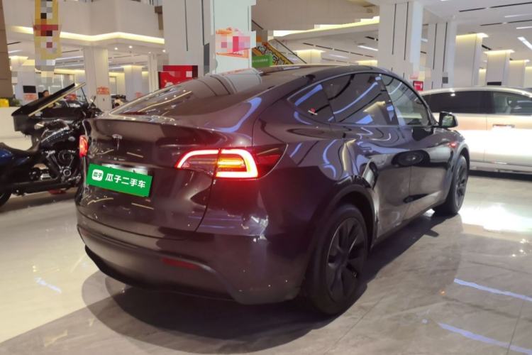 Used Tesla Model Y 2024 Rear-Wheel-Drive Version Rear Right 45 Deg