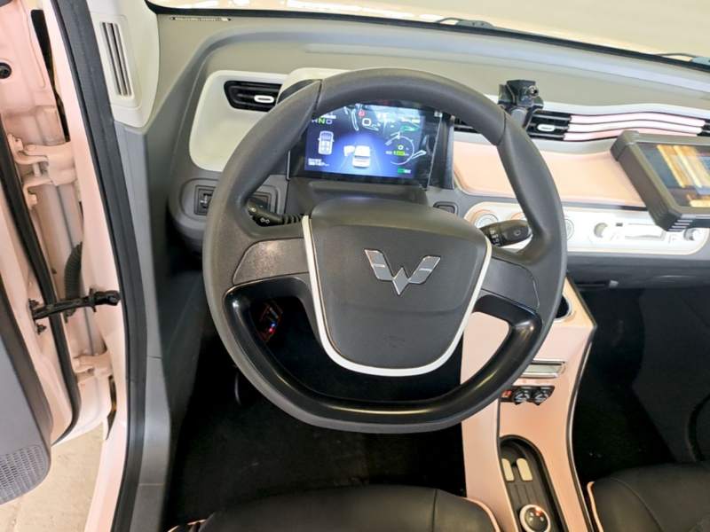 Used Wuling Hongguang MINIEV 2022 Macaron Premium Model – Lithium Iron Phosphate — 10
