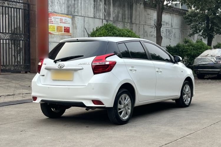 Used Toyota YARiS L Zhi Xuan 2017 1.5G CVT JingSu Model with Upgraded Sunroof Exterior 8