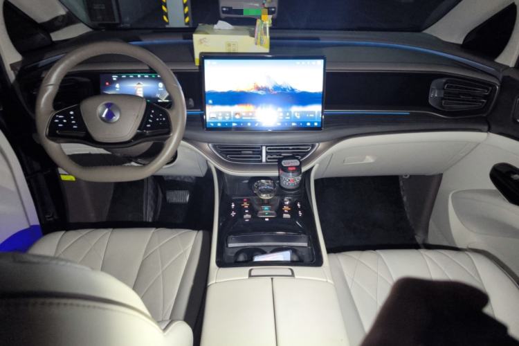 Used Denza D9 2022 DM-i 970 Four-Wheel Drive Prestige Model