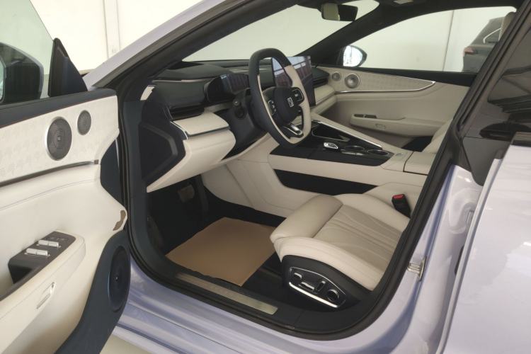 Used Zeekr 001 2026 95° All-Wheel-Drive Max Edition Driver Seat