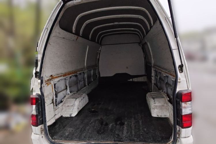 Used Jinbei Hiace 2020 2.0L Xiangyun Series Luxury Van High Roof China VI Standard Model 1TZS
