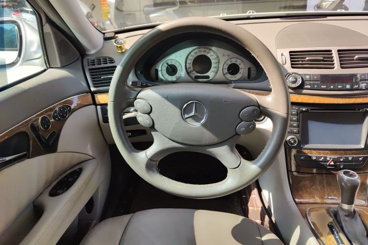 Used Mercedes-Benz E-Class 2007 E 280 Fashion Model Steering Wheel