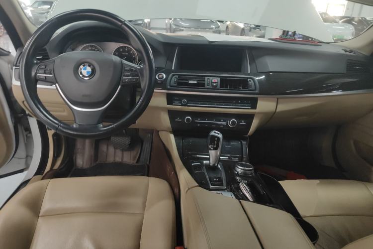 Used BMW 5 Series 2014 525Li Luxury Design Package
