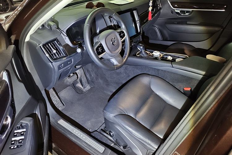 Used Volvo S90 2018 T4 Zhiyuan Edition