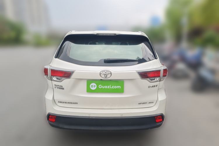 Used Toyota Highlander 2017 2.0T Four-Wheel Drive Luxury Edition 7 Seats Rear