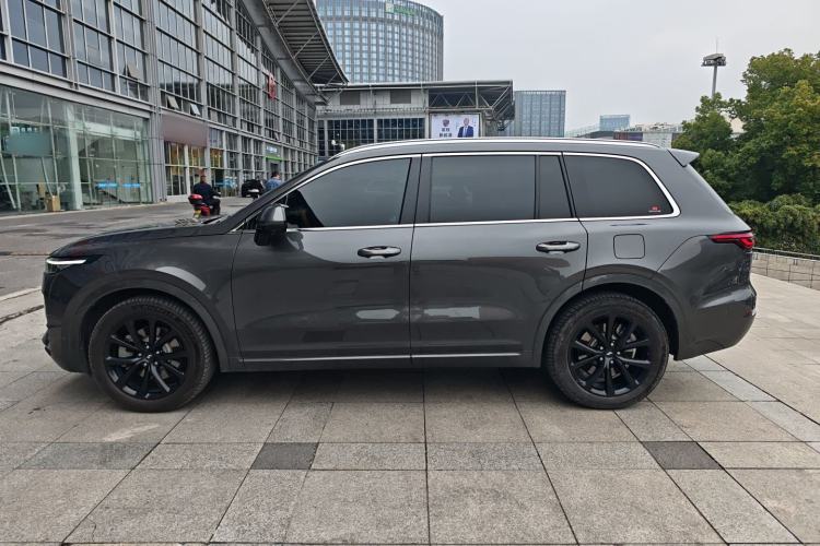 Used Li Auto ONE 2021 Extended-Range 6-Seater Version Exterior 2